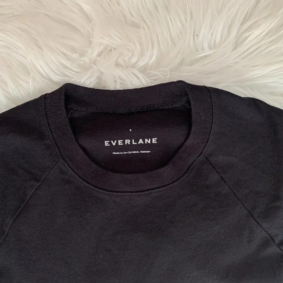 Everlane Premium-Weight Long-Sleeve Crew | Uniform - Picture 7 of 7
